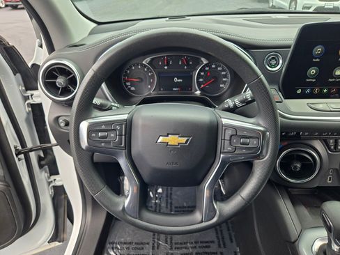 Certified 2024 Chevrolet Blazer LT w/ Convenience Package FWD image 36