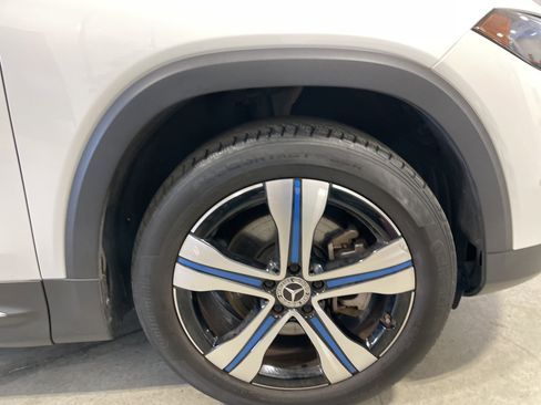 Used 2023 Mercedes-Benz EQB 350 4MATIC SUV w/ Pinnacle Package image 6