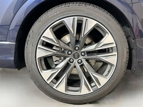 New 2026 Audi Q8 Premium Plus image 33