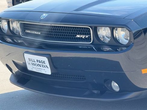 Used 2009 Dodge Challenger SRT8 RWD image 5