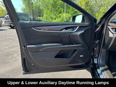 Used 2017 Cadillac XTS Luxury w/ Driver Awareness Package AWD/4WD image 13