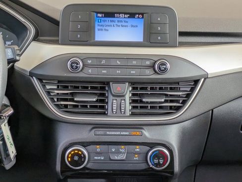 Certified 2022 Ford Escape S image 15