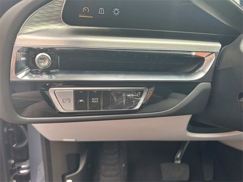 New 2025 Cadillac Lyriq Luxury image 30