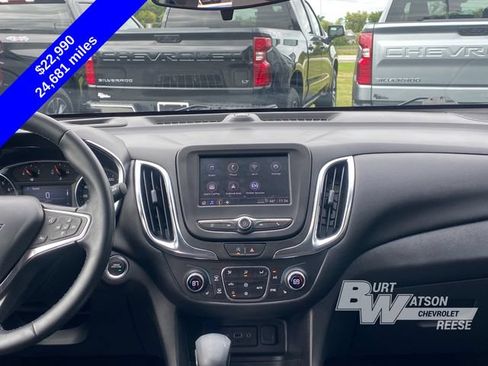 Used 2024 Chevrolet Equinox LT FWD image 23