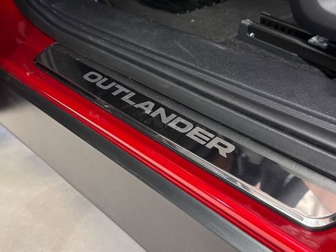 New 2026 Mitsubishi Outlander SEL FWD image 25