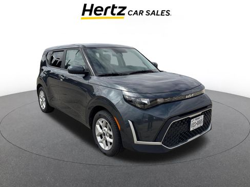 Used 2025 Kia Soul LX w/ LX Technology Package image 1
