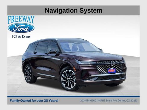 Used 2024 Lincoln Nautilus Reserve w/ Equipment Group 203A AWD/4WD image 1