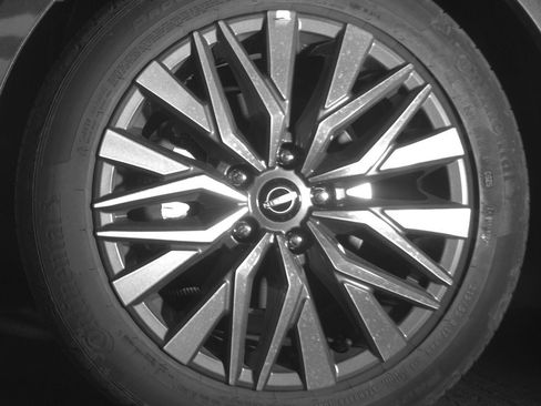 Used 2025 Nissan Altima 2.5 SV image 12