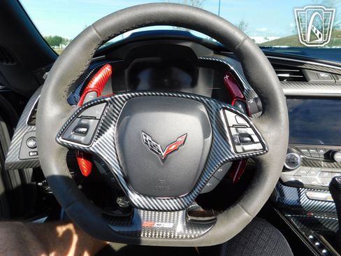 Used 2017 Chevrolet Corvette Z06 image 9