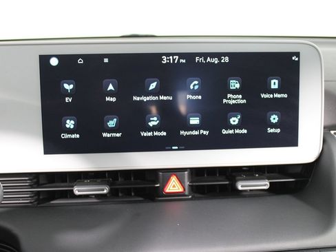 Used 2024 Hyundai Ioniq 5 SE RWD image 7