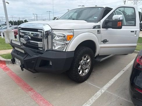 Used 2011 Ford F250 Lariat w/ Lariat Ultimate Pkg AWD/4WD image 2