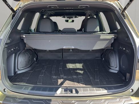 Used 2023 Subaru Forester Wilderness w/ Wilderness Package AWD/4WD image 10