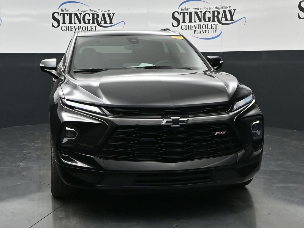 Used 2023 Chevrolet Blazer RS w/ Driver Confidence II Package FWD image 2