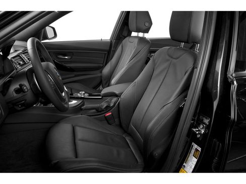 Used 2015 BMW 320i xDrive Sedan AWD/4WD image 8