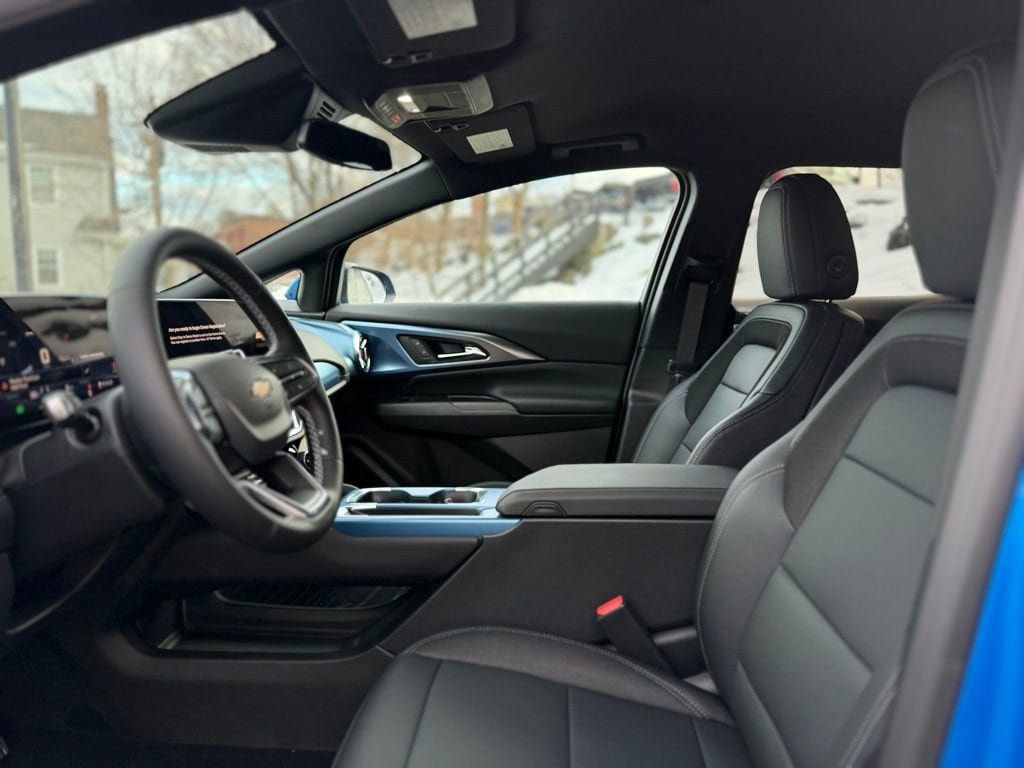New 2026 Chevrolet Equinox EV LT AWD/4WD image 14