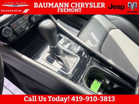 Used 2023 Jeep Compass Latitude w/ Sun and Sound Group AWD/4WD image 23