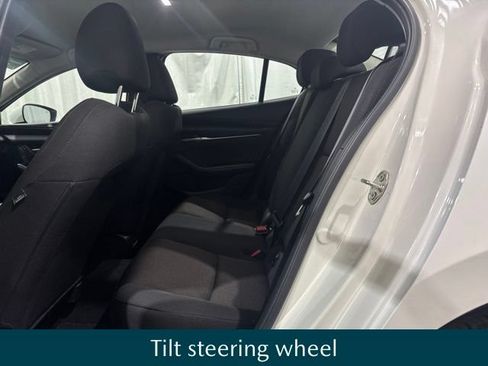 Used 2024 MAZDA MAZDA3 s FWD image 11
