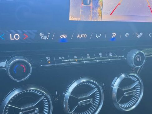 Certified 2024 Chevrolet Blazer EV LT AWD/4WD image 28