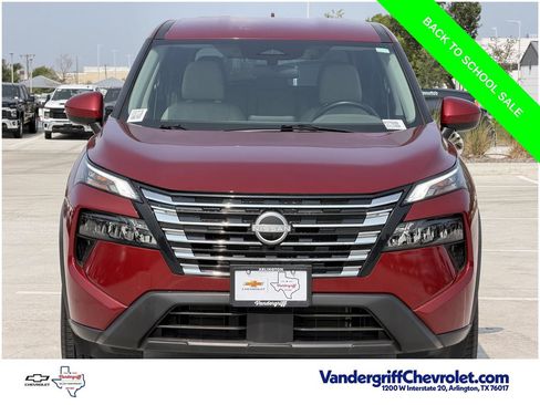 Used 2025 Nissan Rogue SV FWD image 7
