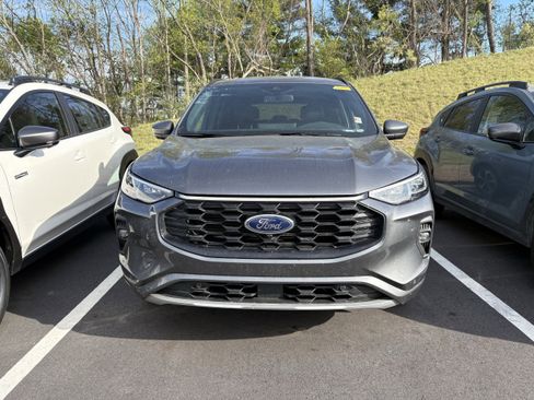 Used 2024 Ford Escape ST-Line Elite image 2