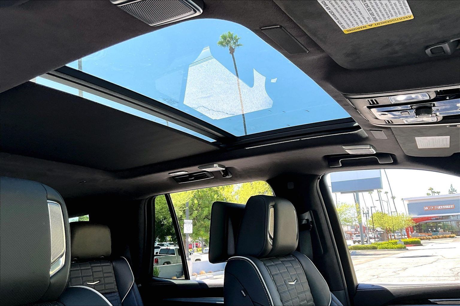 New 2026 Cadillac Escalade Platinum Sport AWD/4WD image 18