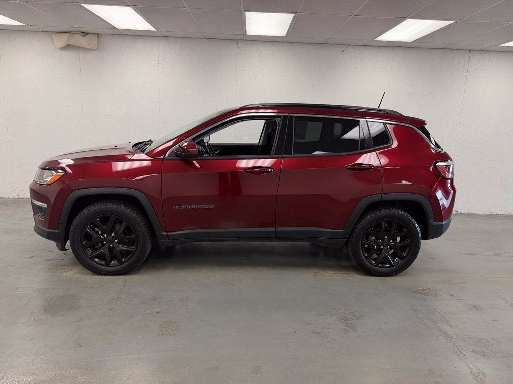 Used 2021 Jeep Compass Latitude w/ Convenience Group AWD/4WD image 2