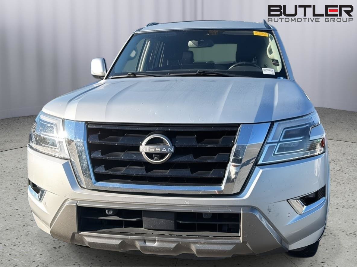 Used 2022 Nissan Armada SL w/ Captain's Chairs Package RWD image 3