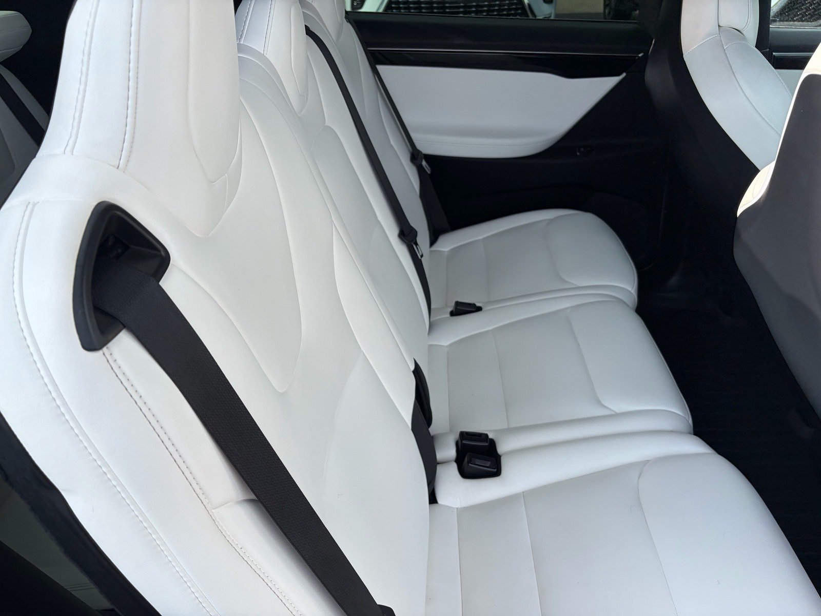 Used 2018 Tesla Model X 100D AWD/4WD image 29
