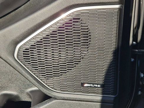 Used 2022 Jeep Grand Cherokee Trailhawk w/ Luxury Tech Group III image 31