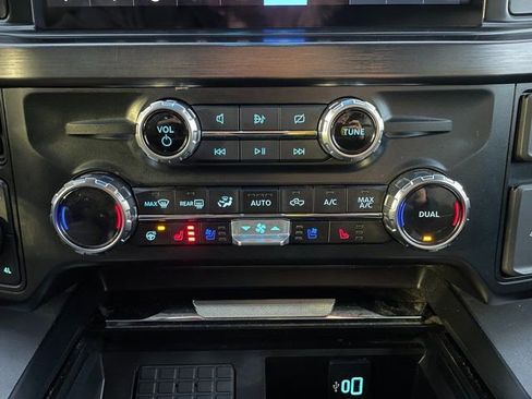 Certified 2023 Ford F350 Lariat w/ Chrome Package image 29