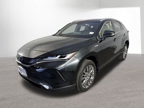 Used 2021 Toyota Venza LE image 24