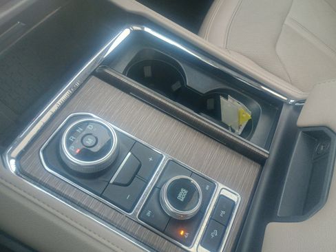 Certified 2023 Ford Expedition Limited image 32