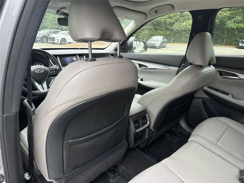 Used 2024 INFINITI QX50 Luxe AWD/4WD image 29