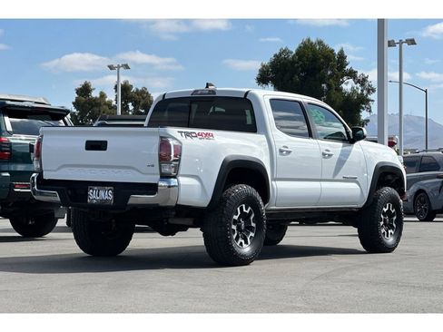 Used 2023 Toyota Tacoma TRD Off-Road AWD/4WD image 4