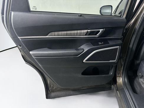 Used 2023 Kia Telluride EX w/ EX Captain's Chair Package FWD image 28