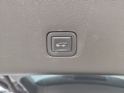 Used 2020 Chevrolet Traverse RS w/ LPO, Floor Liner Package image 14