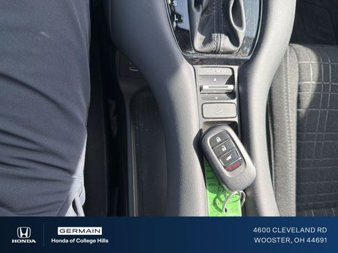 Used 2024 Honda HR-V LX image 23
