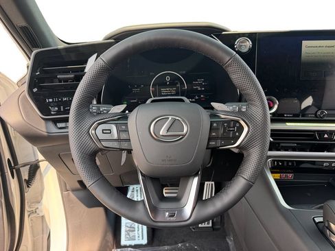 New 2026 Lexus TX 500h AWD image 12