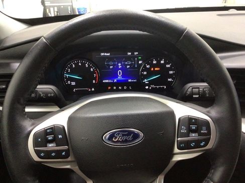 Used 2023 Ford Explorer XLT w/ Class IV Trailer Tow Package AWD/4WD image 11