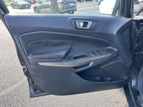 Used 2019 Ford EcoSport SE w/ SE Convenience Package image 10