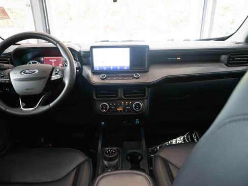 Used 2024 Ford Maverick Lariat w/ Black Appearance Package FWD image 20