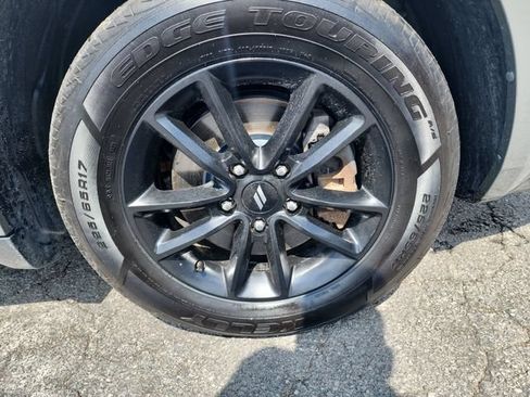 Used 2020 Dodge Journey SE w/ Blacktop Package FWD image 43