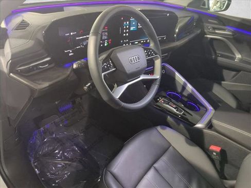 Certified 2025 Audi Q5 Premium Plus w/ Premium Plus image 10