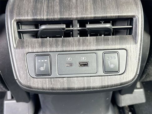 Used 2023 Nissan Ariya FWD image 24