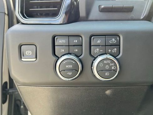 Used 2026 GMC Sierra 3500 AT4 w/ AT4 Premium Plus Package AWD/4WD image 27