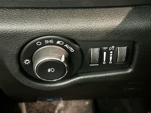 New 2026 Chrysler Pacifica Limited w/ S Appearance Package image 11