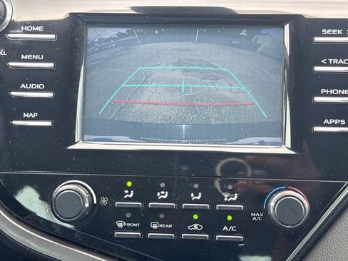 Used 2019 Toyota Camry LE FWD image 30