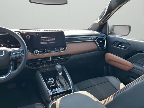 New 2026 GMC Canyon AT4 AWD/4WD image 29