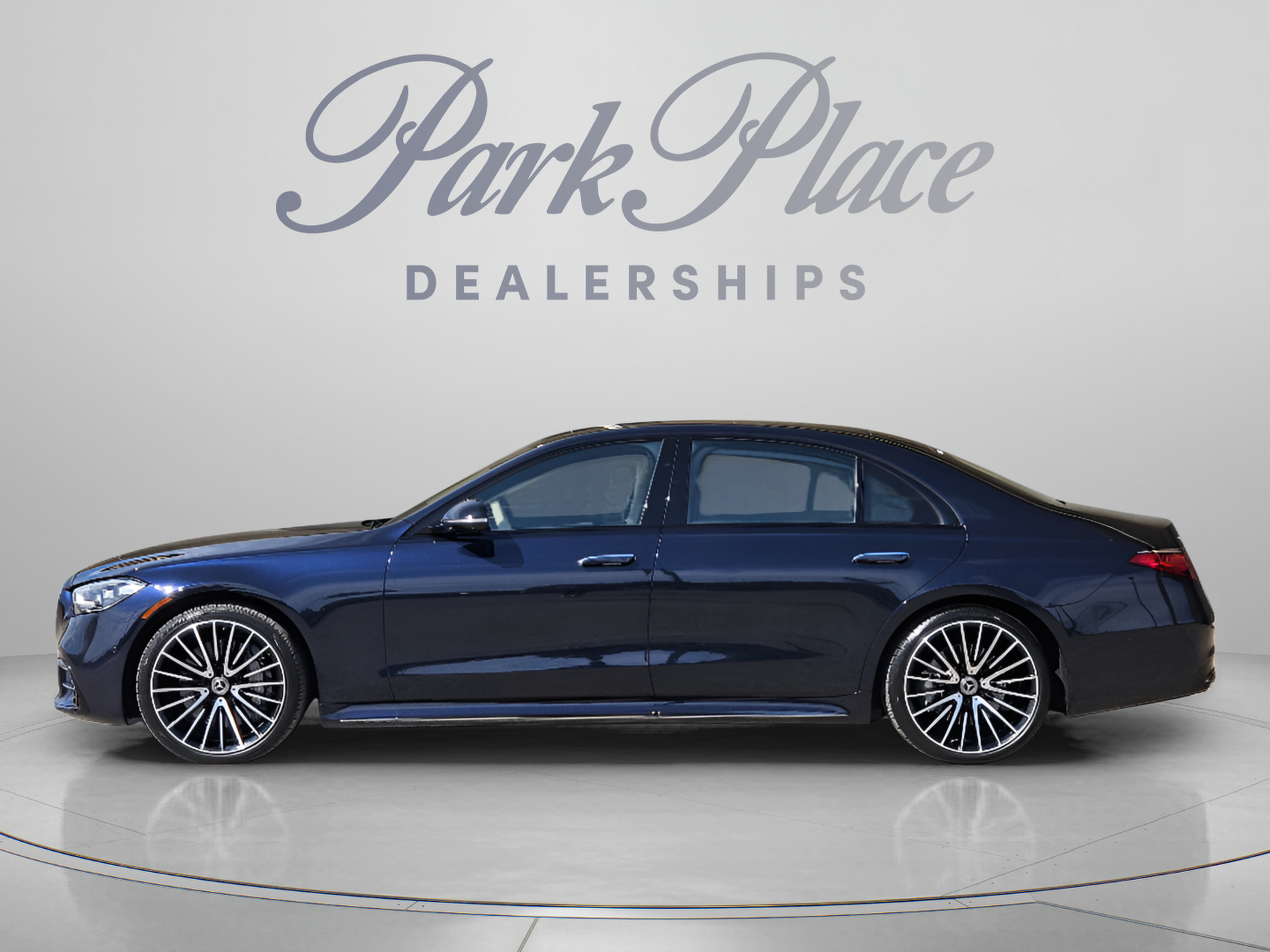 Certified 2023 Mercedes-Benz S 500 4MATIC image 2