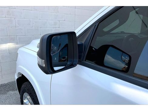 Used 2025 RAM 1500 Big Horn AWD/4WD image 33